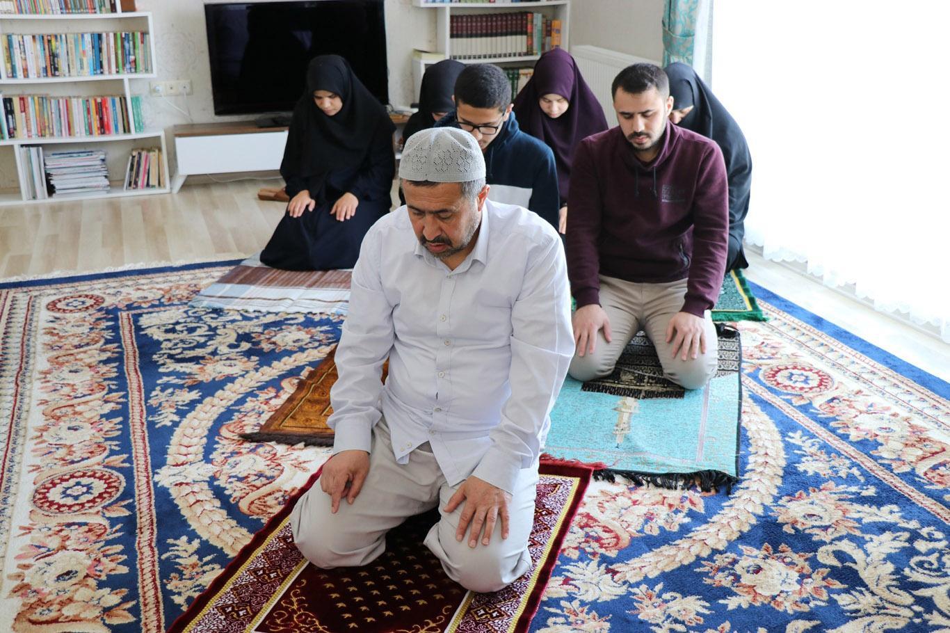 صلاة الجماعة